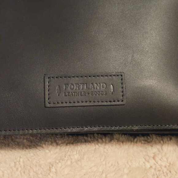 PORTLAND LEATHER GOODS | Classic XL Messenger Bag *BRAND NEW* - Picture 5 of 16